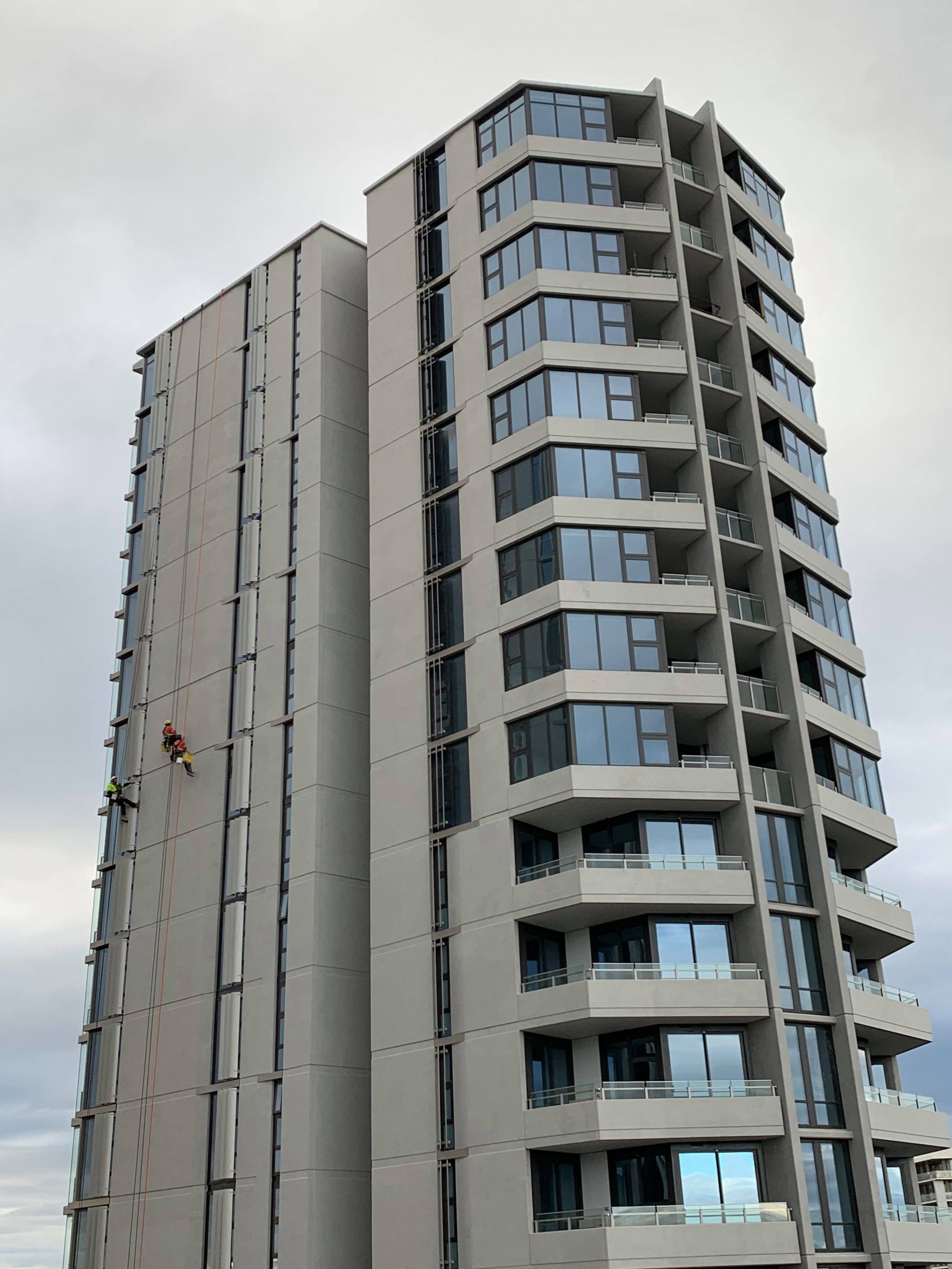 Professional Abseiling Services in Wollongong for High-Rise Building Maintenance