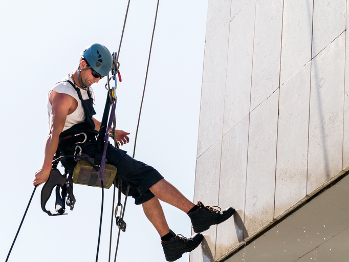 Why Use Commercial Abseiling Services in NSW